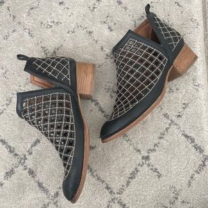 Jeffrey Campbell Taggart Bootie